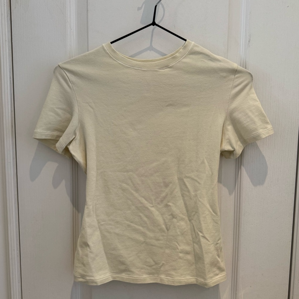 Skims yellow tshirt